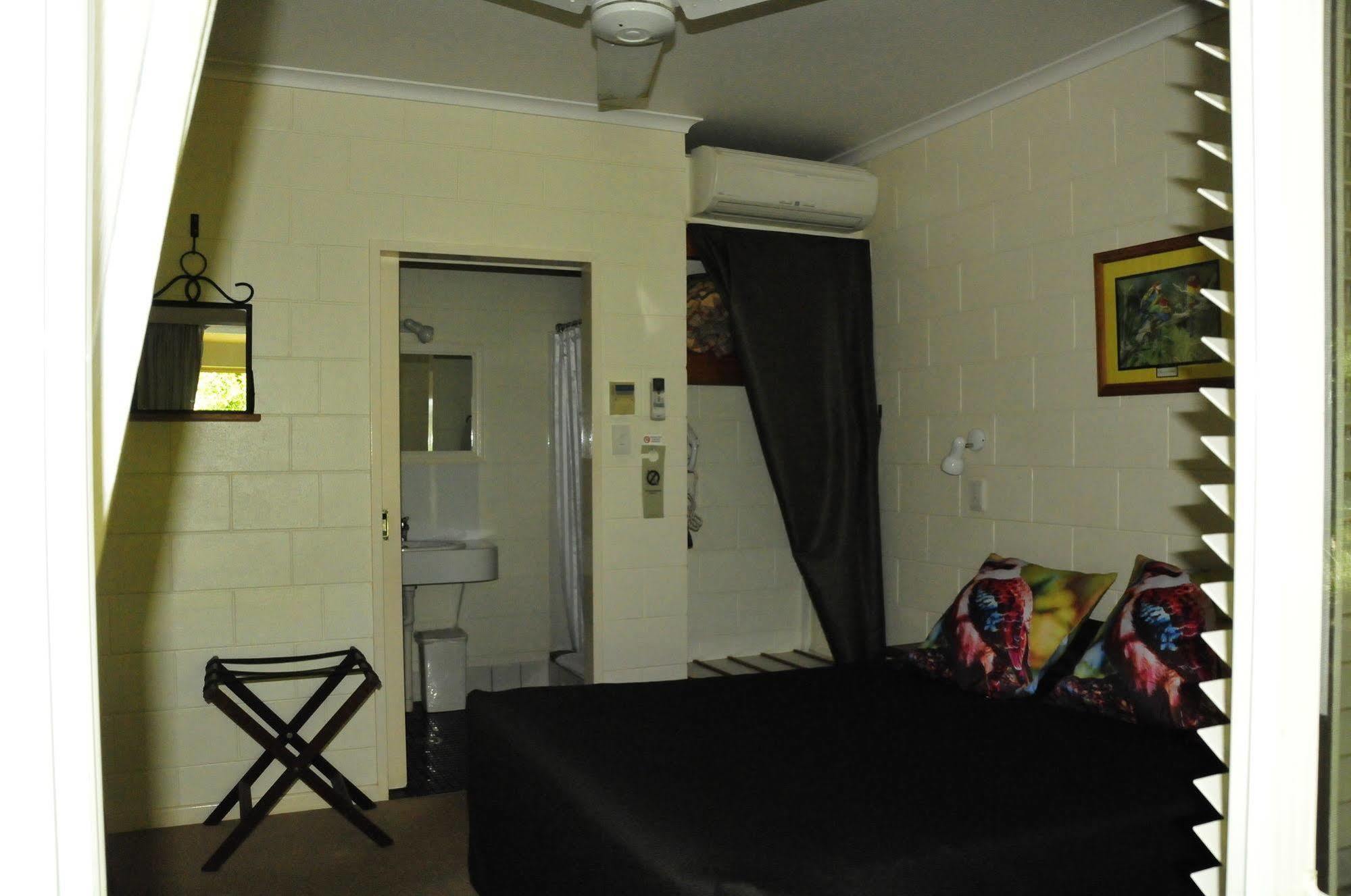 Kookaburra Motel Yungaburra Kültér fotó